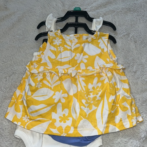 BNWT carters matching 4 piece set - Picture 4 of 6